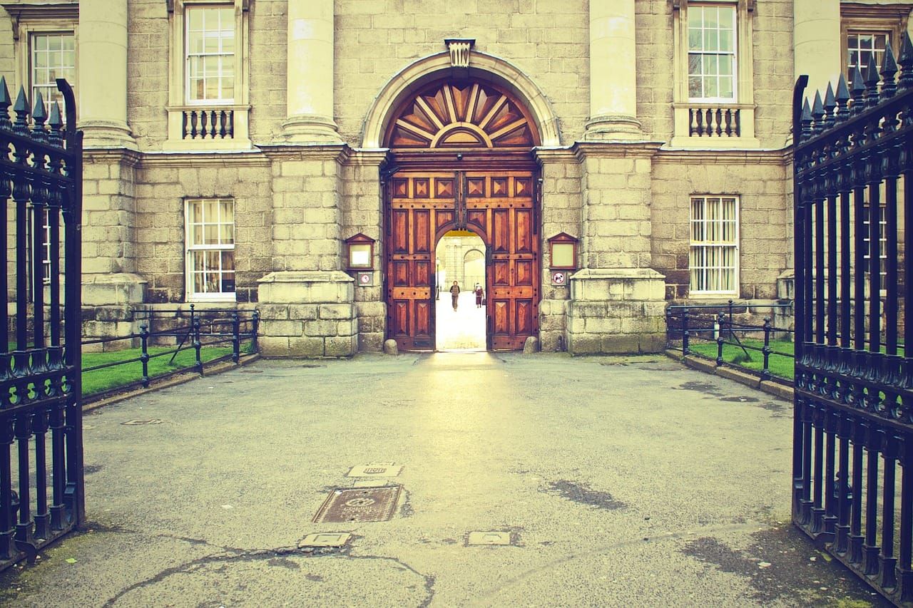 (Photo:) Trinity College Dublin