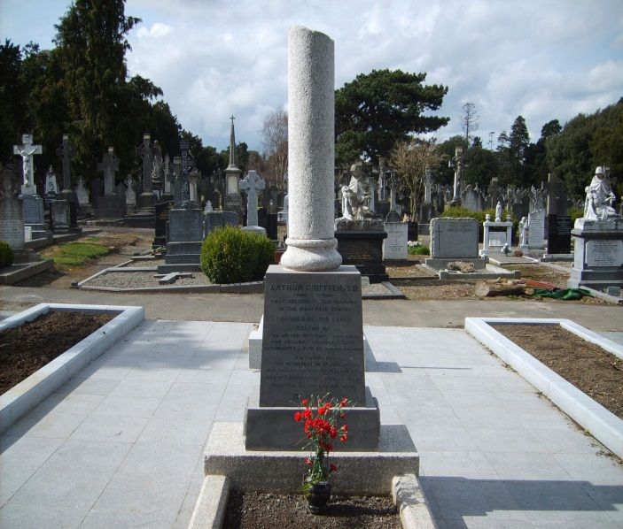 (Photo:) Griffith’s grave in Glasnevin Cemetery, Dublin symbolising perhaps a life cut short